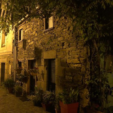 Au Coeur Du Quartier Historique Lannion Exterior foto